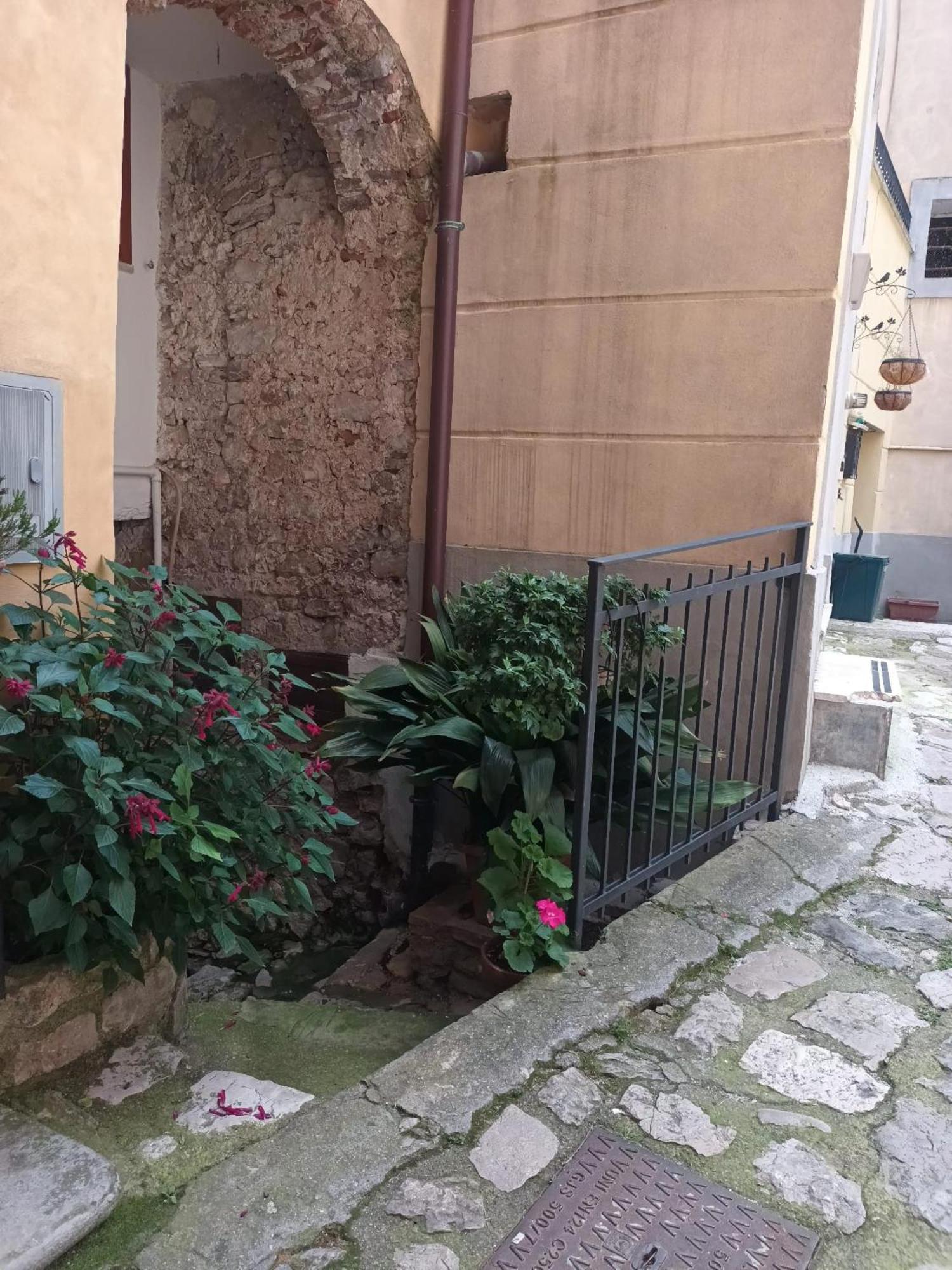 La Chicca Alloggio Turistico Itri Luaran gambar