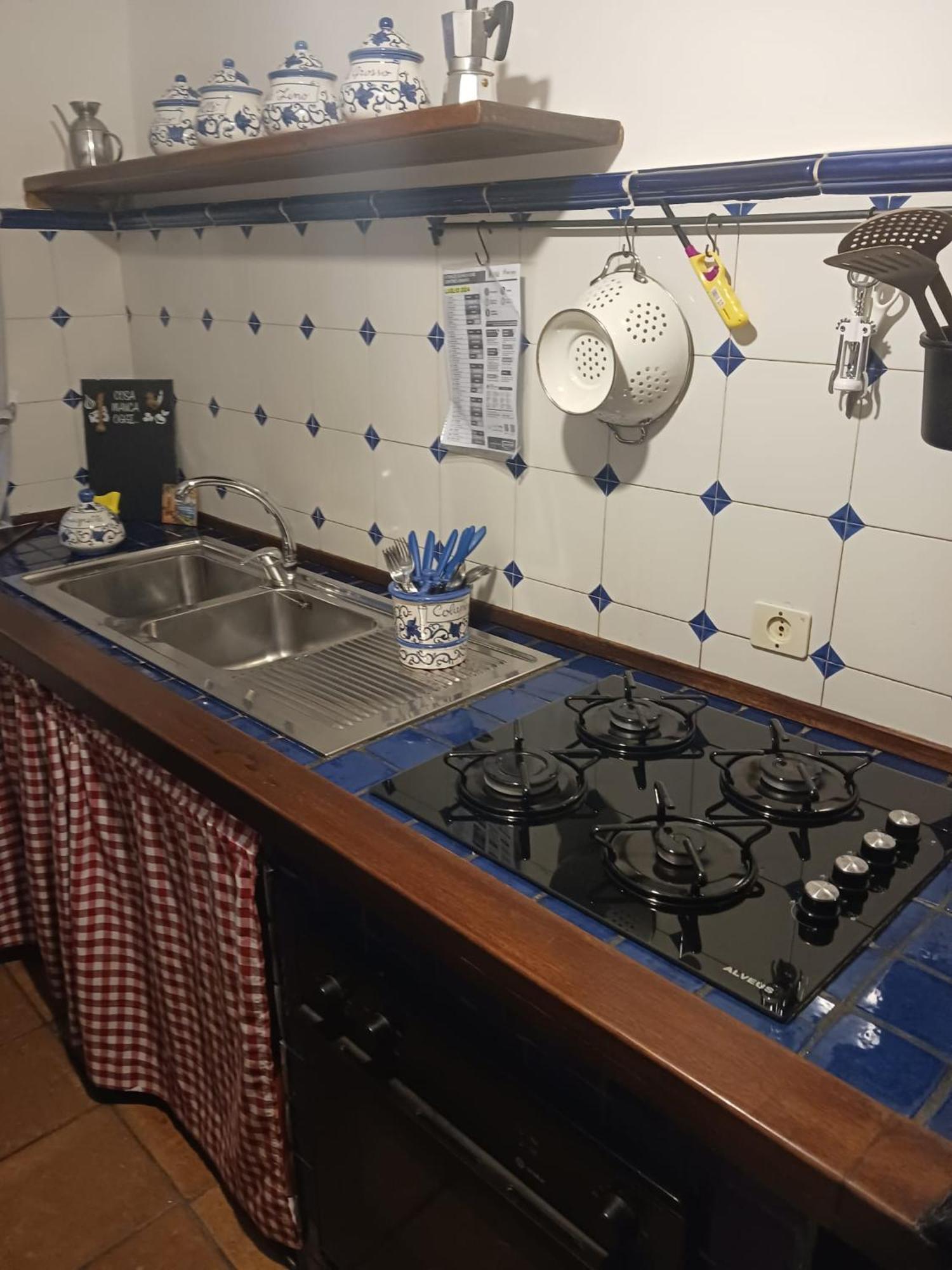 La Chicca Alloggio Turistico Itri Luaran gambar
